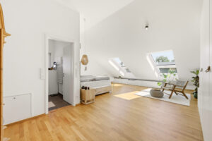 Master bedroom DG